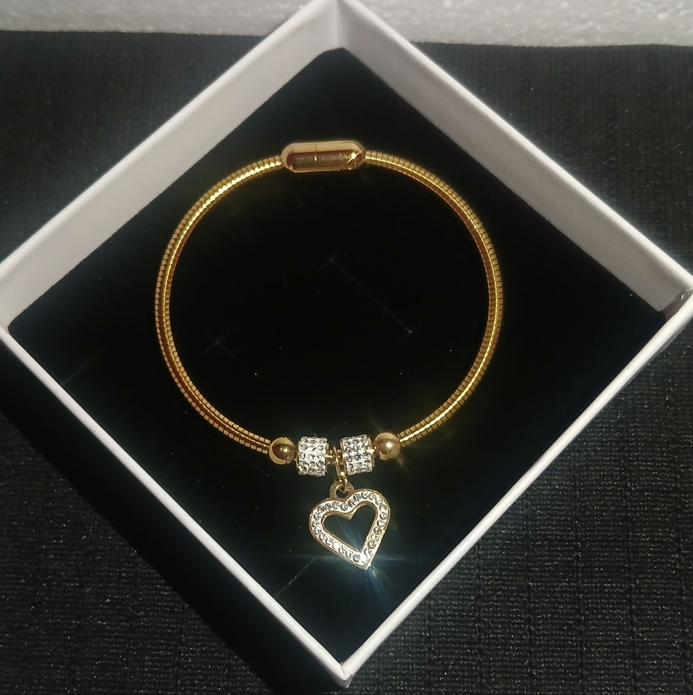 Elegant Gold Heart Bracelet with Crystal Accents